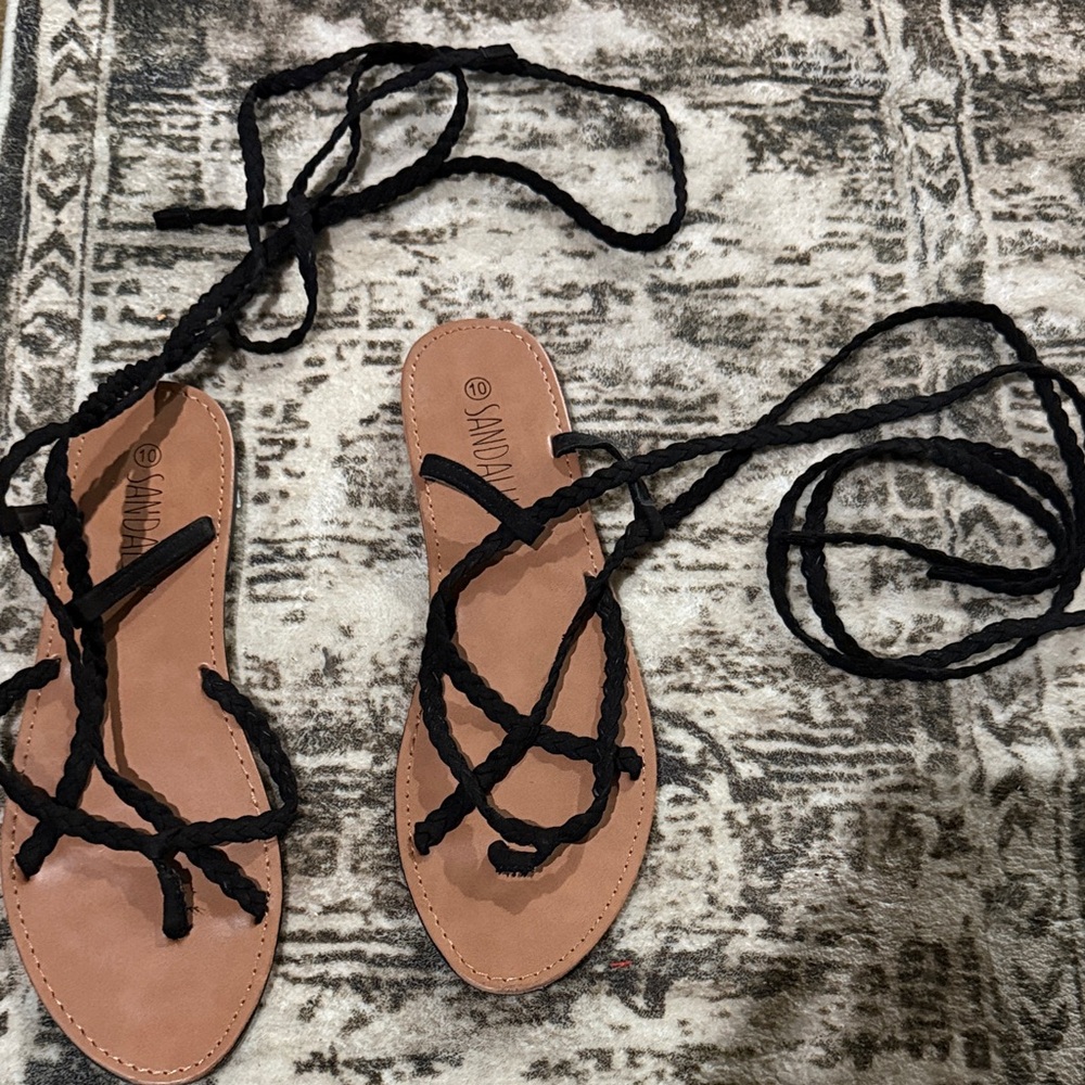 SANDALUP Lace-Up Flat Sandal - Black/Tan